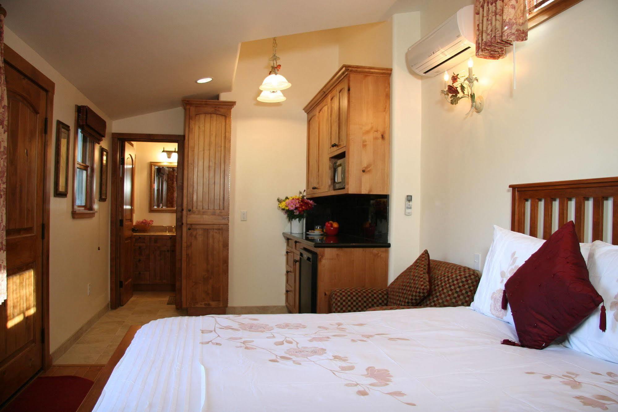 Ojai Retreat & Inn Dış mekan fotoğraf