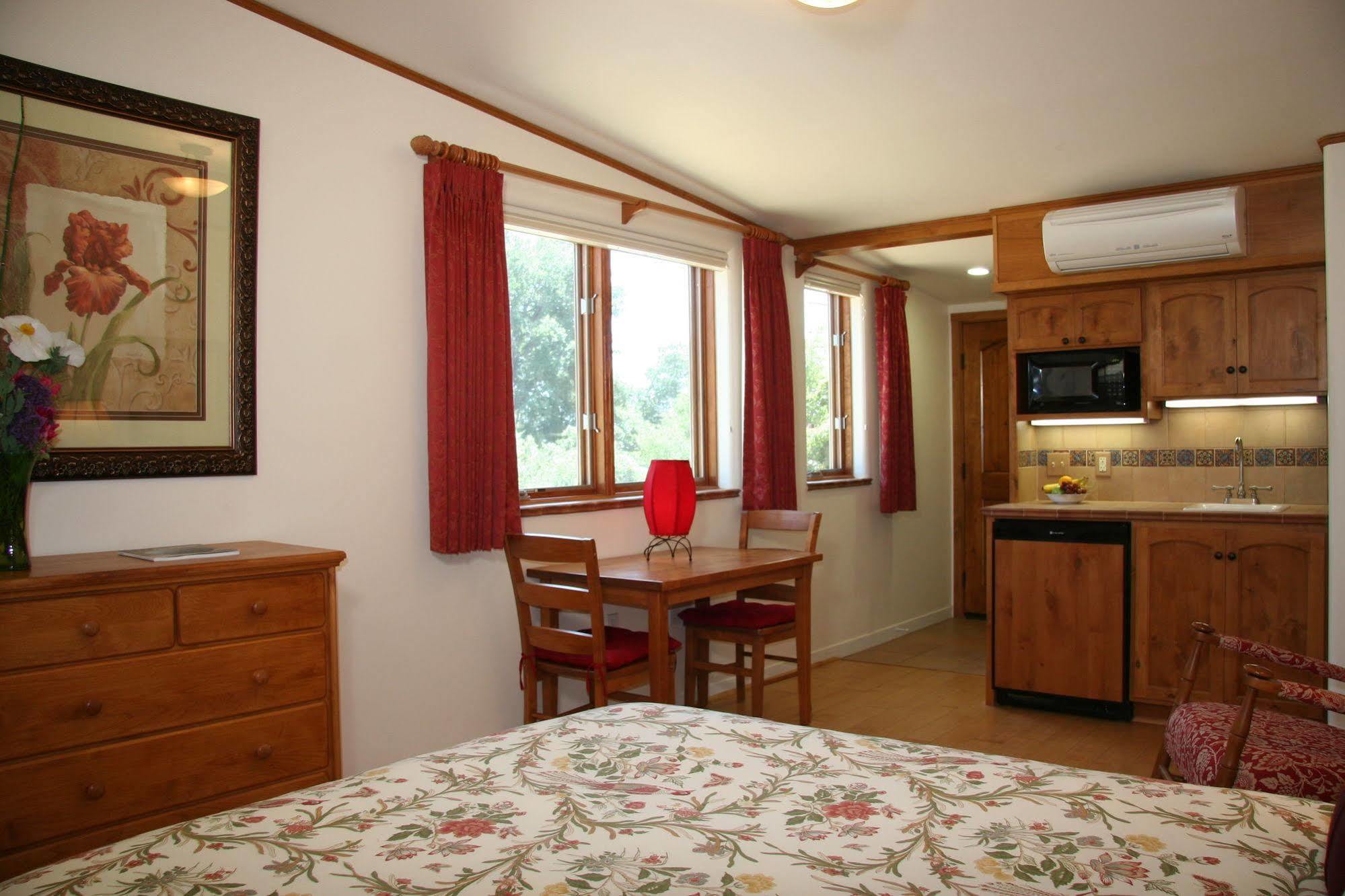 Ojai Retreat & Inn Dış mekan fotoğraf